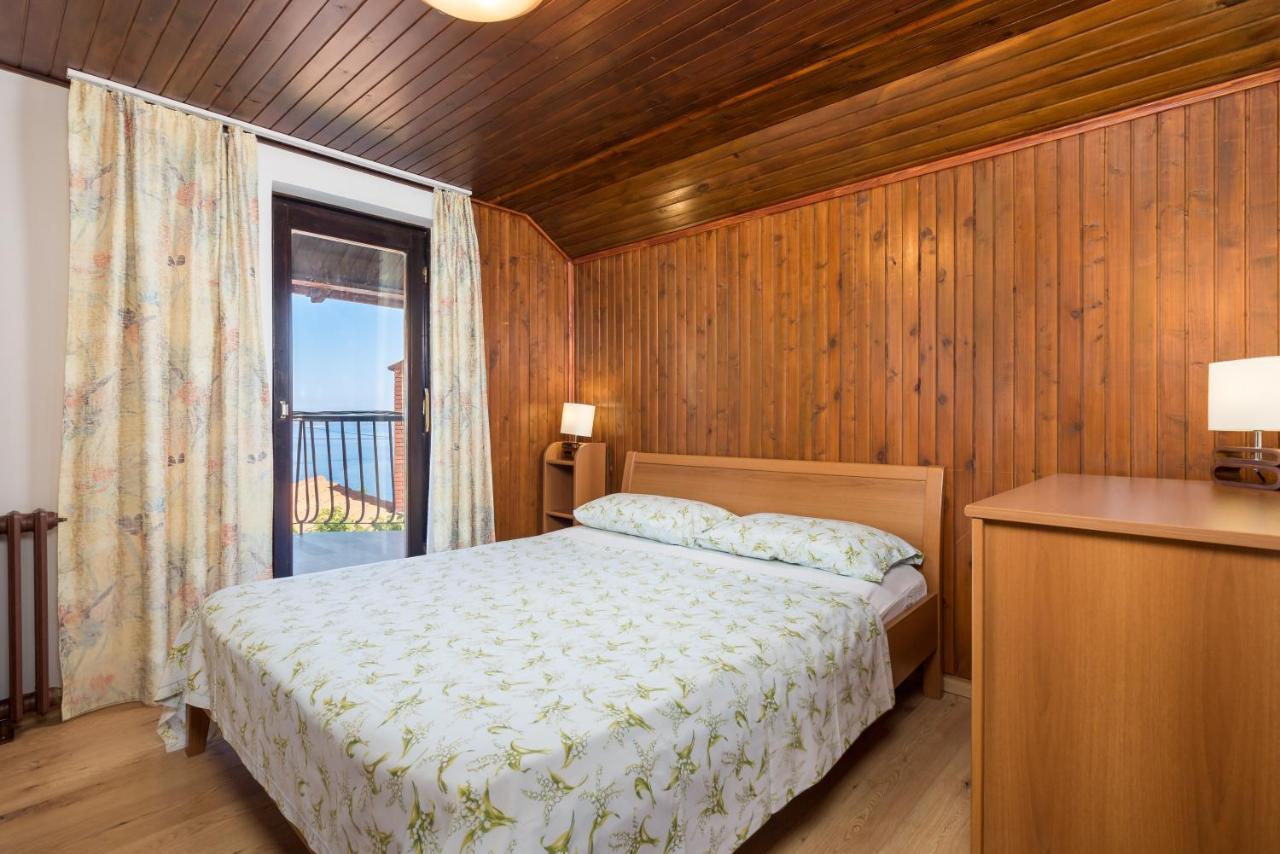 Mošćenička Draga House Obrsヴィラ エクステリア 写真